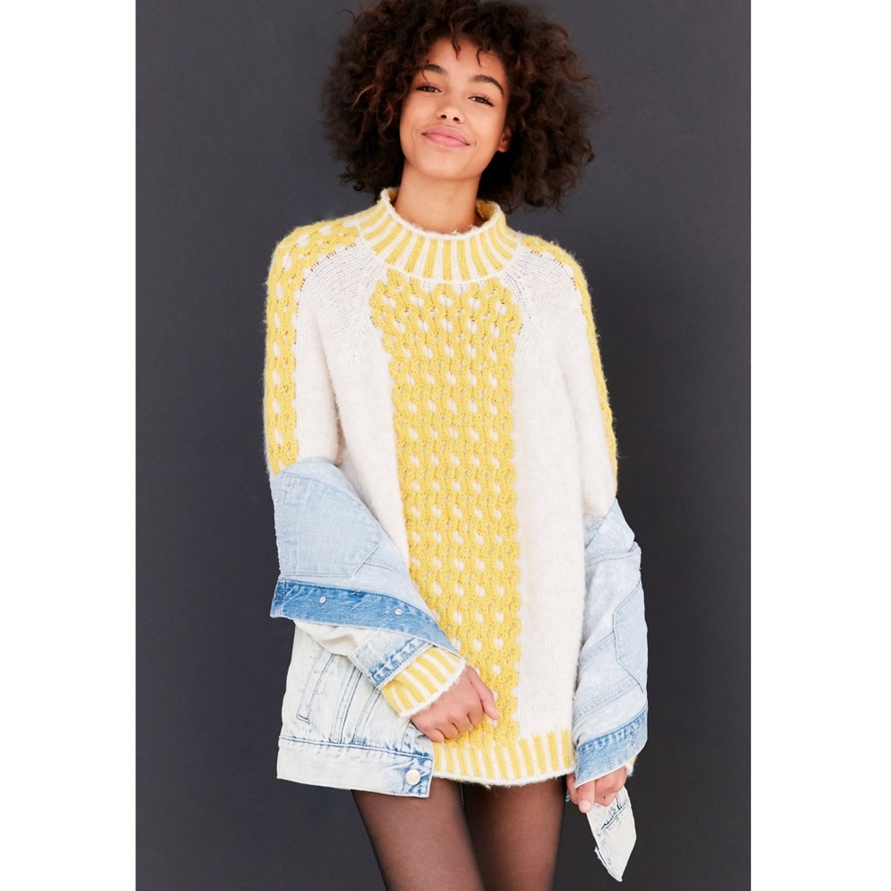 UO BDG 3D Cable Knit Pullover Sweater